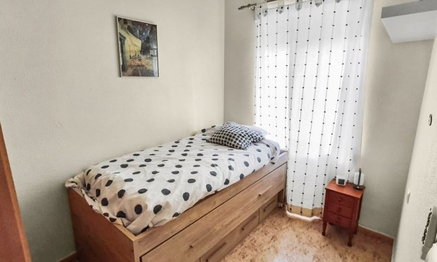 Resale - Apartment / flat -
Orihuela Costa - Playa Flamenca