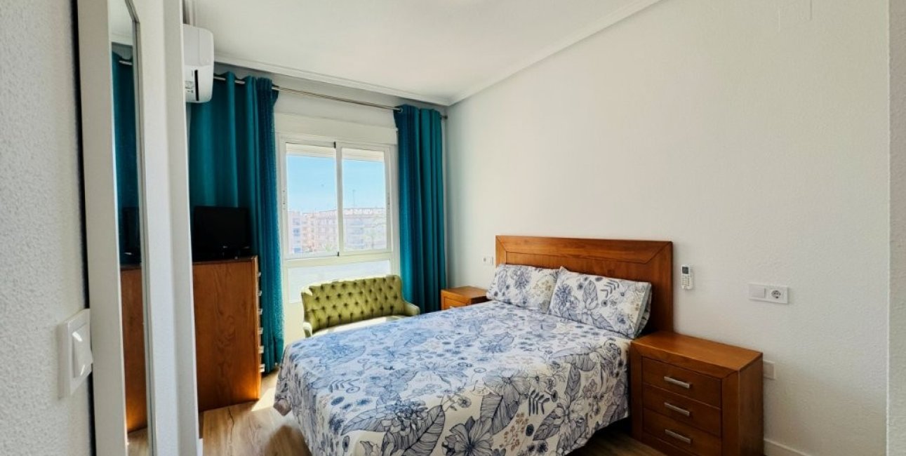 Resale - Apartment / flat -
Guardamar del Segura - Pueblo