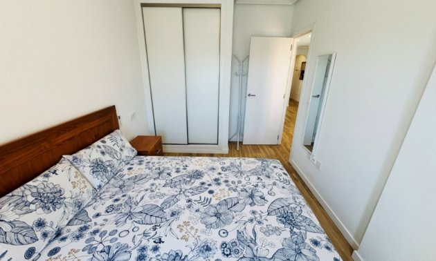 Resale - Apartment / flat -
Guardamar del Segura - Pueblo