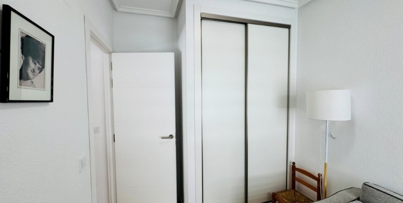 Resale - Apartment / flat -
Guardamar del Segura - Pueblo