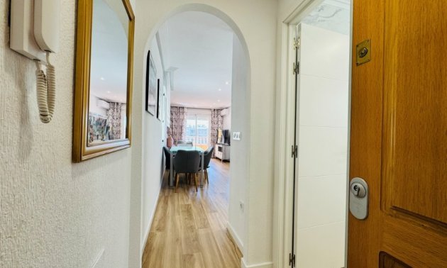 Resale - Apartment / flat -
Guardamar del Segura - Pueblo