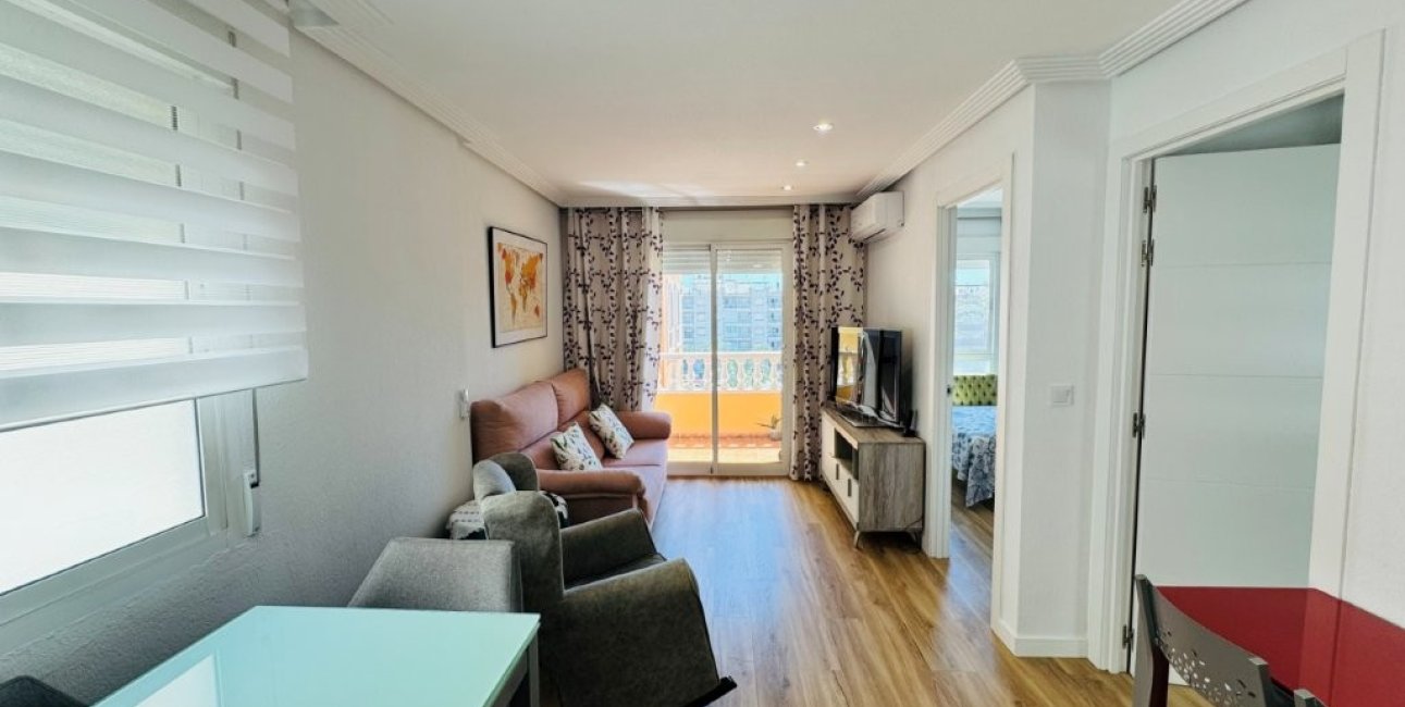 Resale - Apartment / flat -
Guardamar del Segura - Pueblo