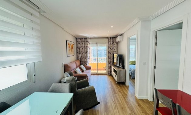 Resale - Apartment / flat -
Guardamar del Segura - Pueblo