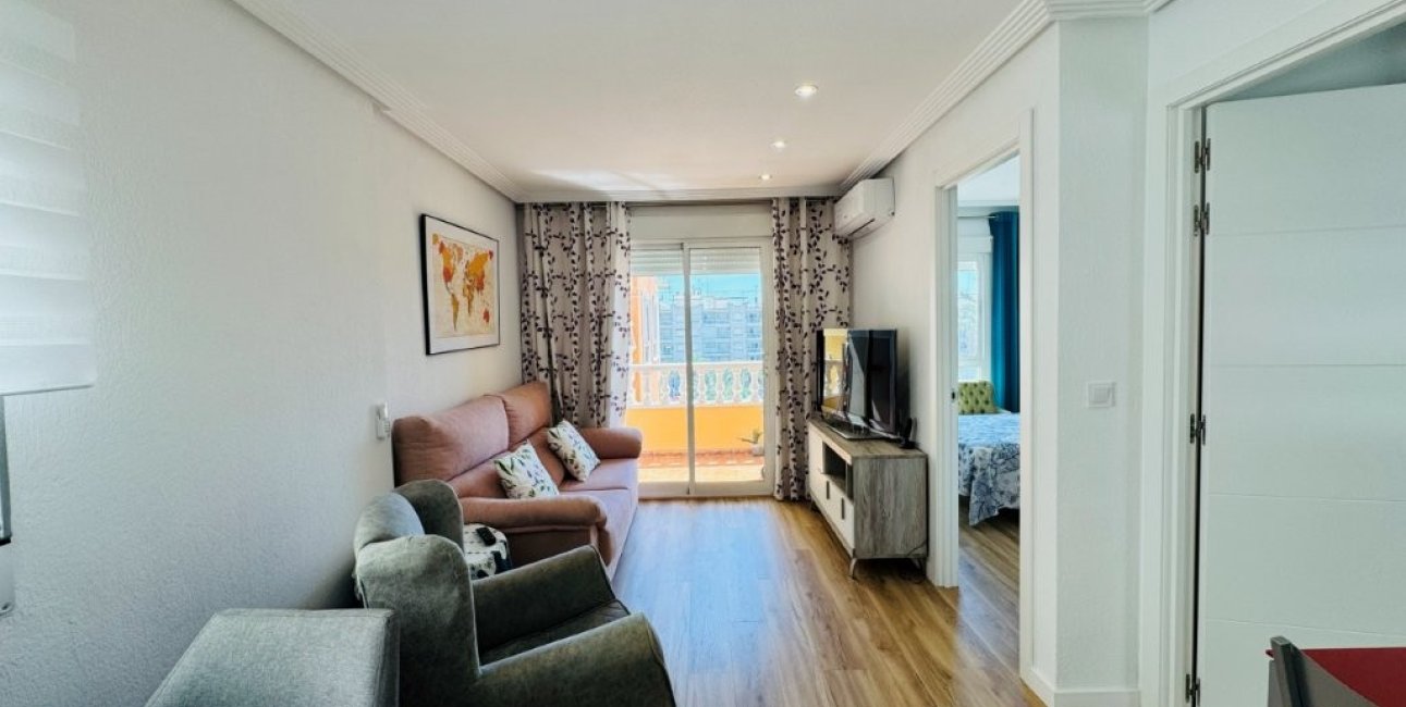 Resale - Apartment / flat -
Guardamar del Segura - Pueblo