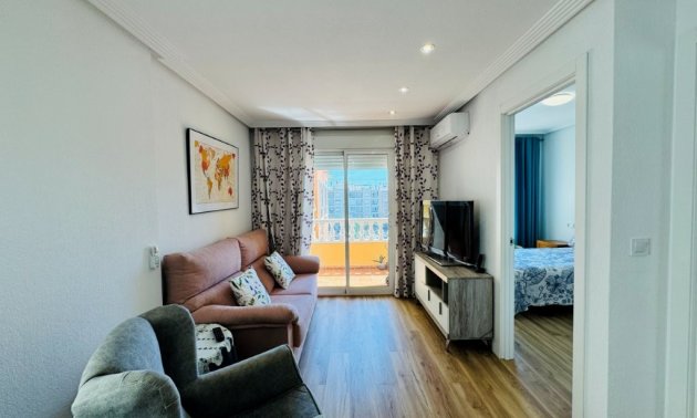 Resale - Apartment / flat -
Guardamar del Segura - Pueblo