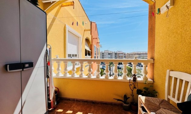Resale - Apartment / flat -
Guardamar del Segura - Pueblo