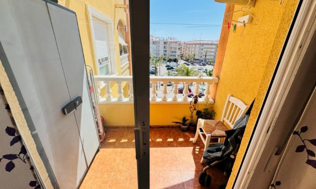 Resale - Apartment / flat -
Guardamar del Segura - Pueblo