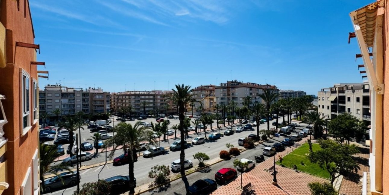Resale - Apartment / flat -
Guardamar del Segura - Pueblo
