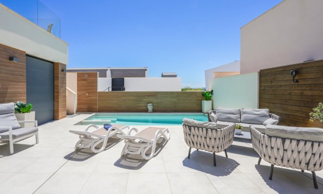 Resale - Villa -
Benijofar - Benijofar - Village