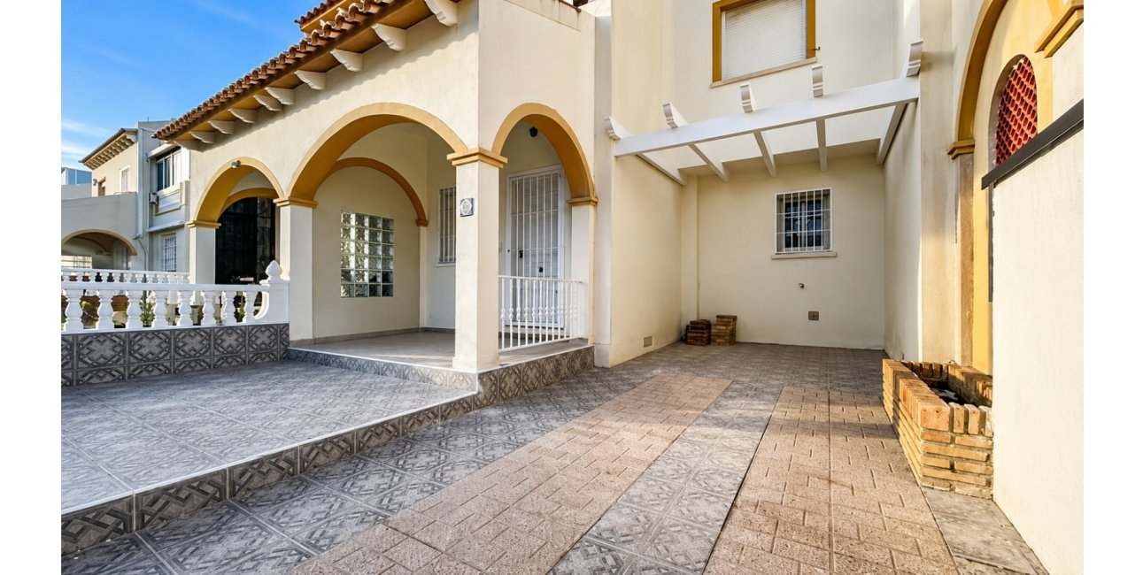Resale - Townhouse -
Orihuela Costa - Playa Flamenca