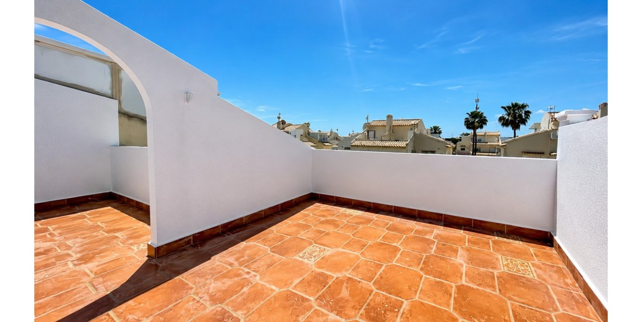 Resale - Townhouse -
Orihuela Costa - Playa Flamenca