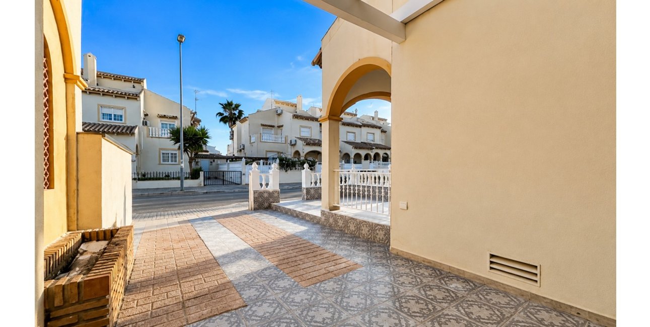 Resale - Townhouse -
Orihuela Costa - Playa Flamenca