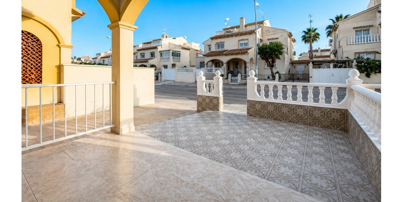 Resale - Townhouse -
Orihuela Costa - Playa Flamenca