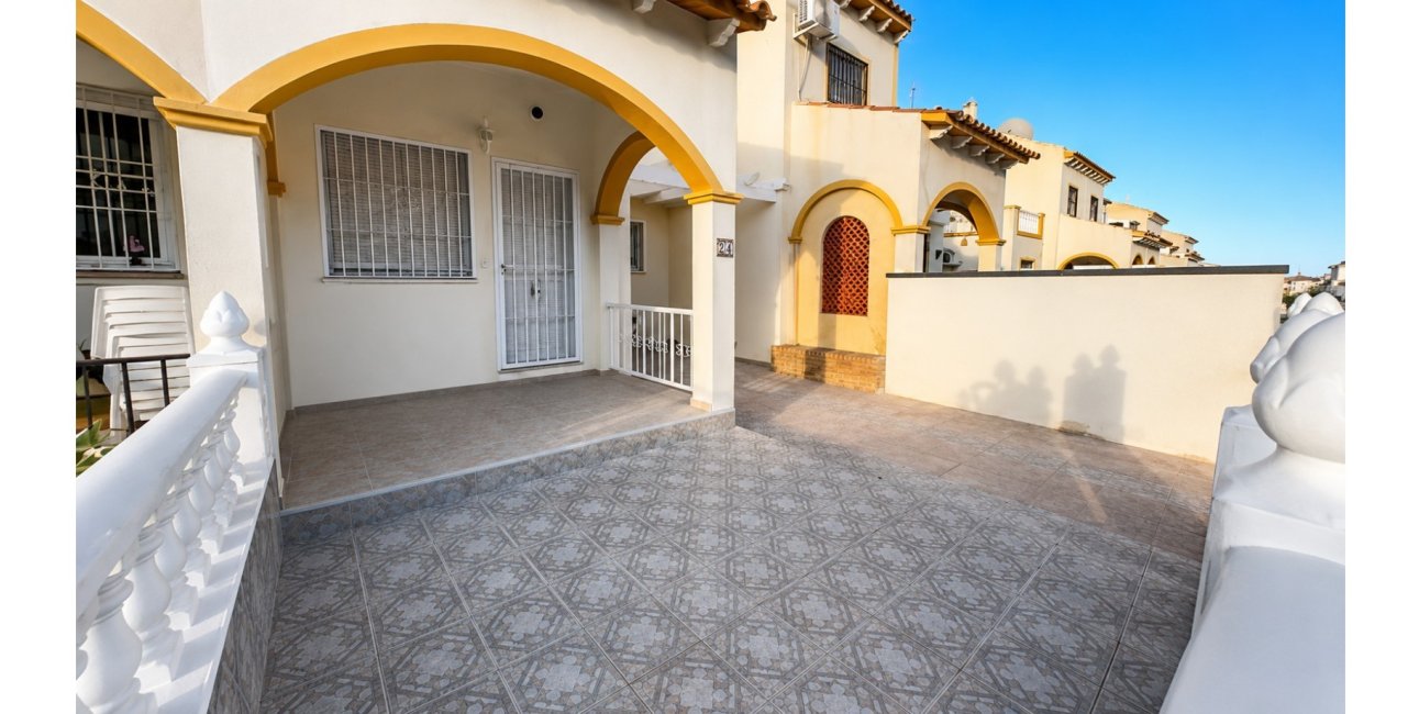 Resale - Townhouse -
Orihuela Costa - Playa Flamenca