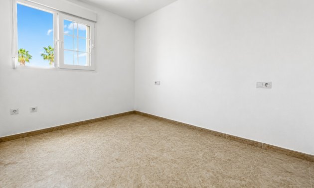 Resale - Townhouse -
Orihuela Costa - Playa Flamenca