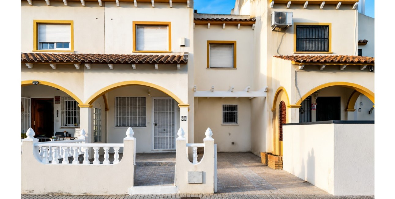 Resale - Townhouse -
Orihuela Costa - Playa Flamenca