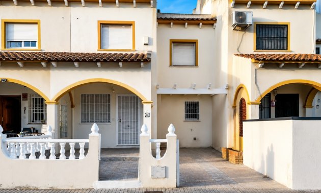 Resale - Townhouse -
Orihuela Costa - Playa Flamenca
