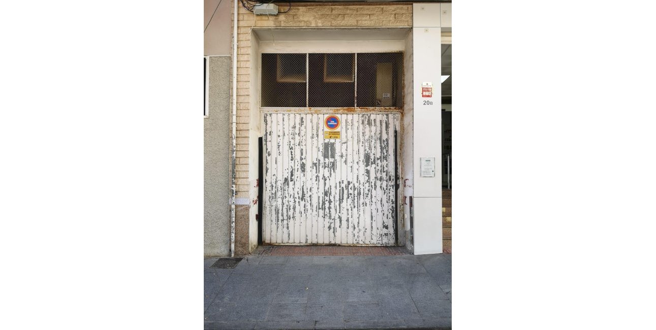 Resale - Garage -
Torrevieja - Centro