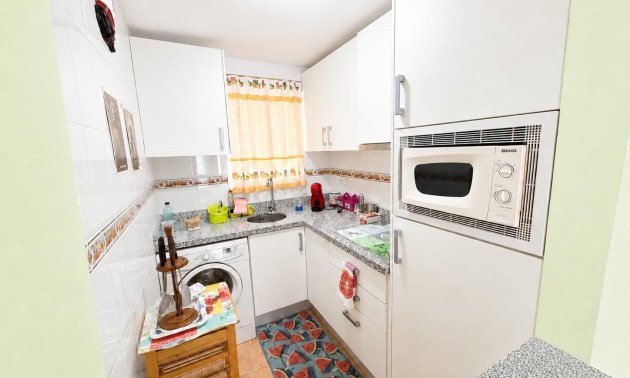 Resale - Apartment / flat -
Torrevieja - Nueva Torrevieja