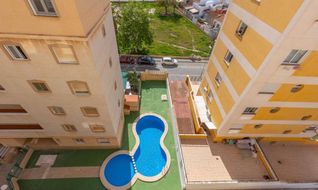 Resale - Apartment / flat -
Torrevieja - Nueva Torrevieja