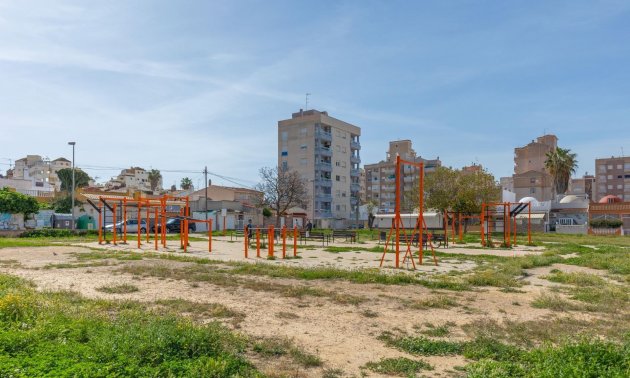 Resale - Apartment / flat -
Torrevieja - Nueva Torrevieja