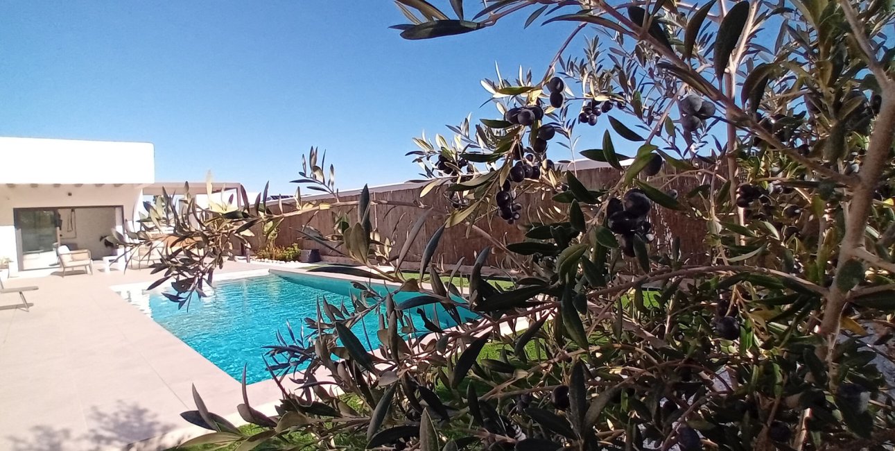 Resale - Villa -
Algorfa - La Finca Golf Resort