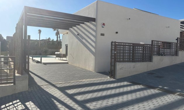 Resale - Villa -
Algorfa - La Finca Golf Resort