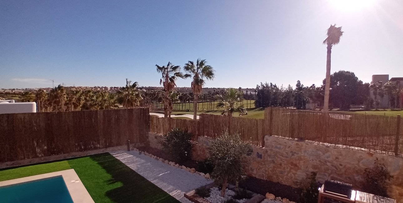 Resale - Villa -
Algorfa - La Finca Golf Resort