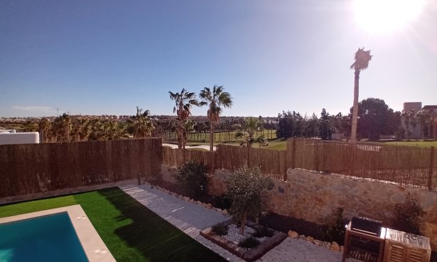 Resale - Villa -
Algorfa - La Finca Golf Resort