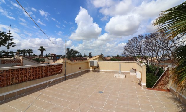 Resale - Villa -
Formentera del Segura - Fincas de La Vega