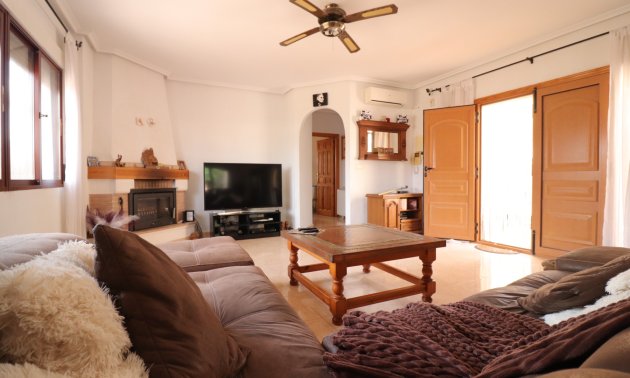 Resale - Villa -
Formentera del Segura - Fincas de La Vega