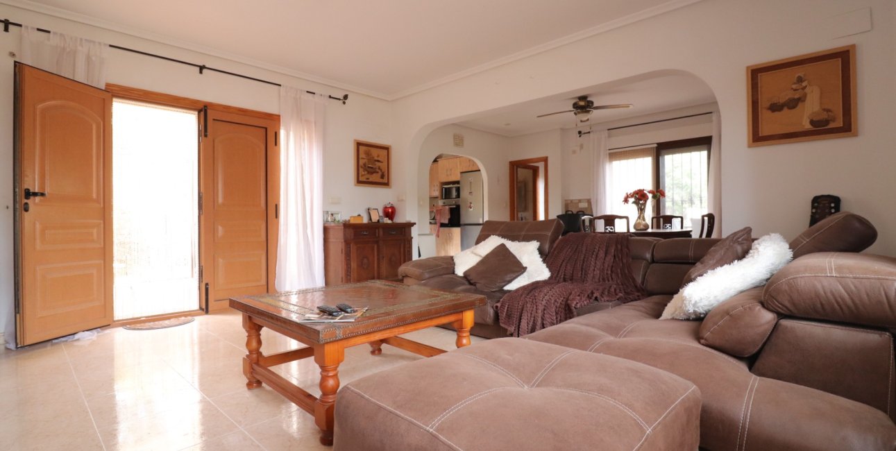 Resale - Villa -
Formentera del Segura - Fincas de La Vega