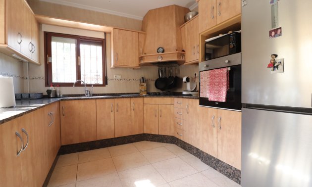 Resale - Villa -
Formentera del Segura - Fincas de La Vega