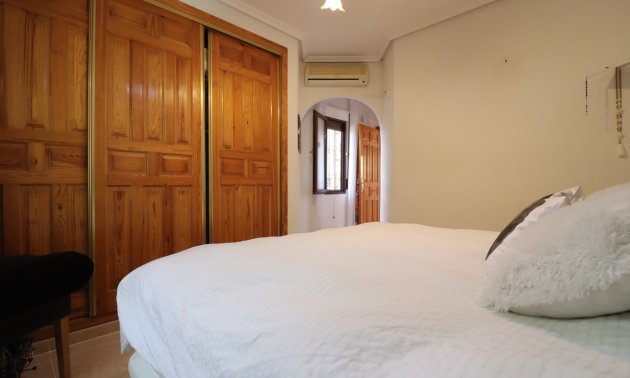 Resale - Villa -
Formentera del Segura - Fincas de La Vega