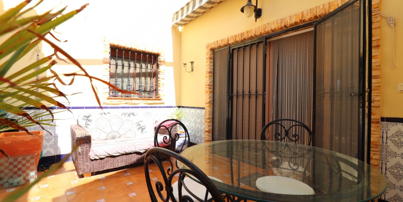 Resale - Villa -
Formentera del Segura - Fincas de La Vega