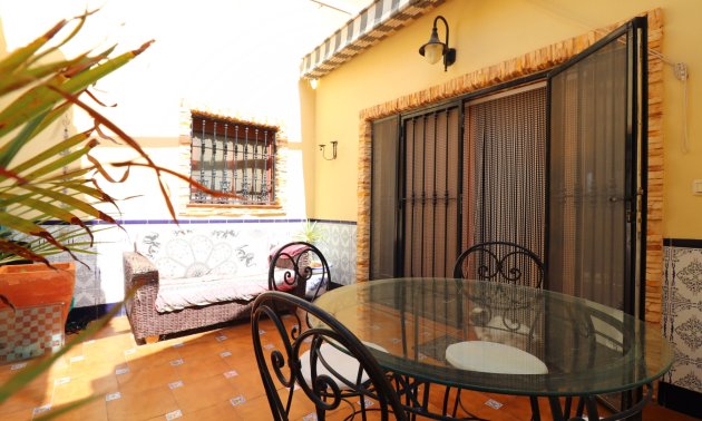 Resale - Villa -
Formentera del Segura - Fincas de La Vega