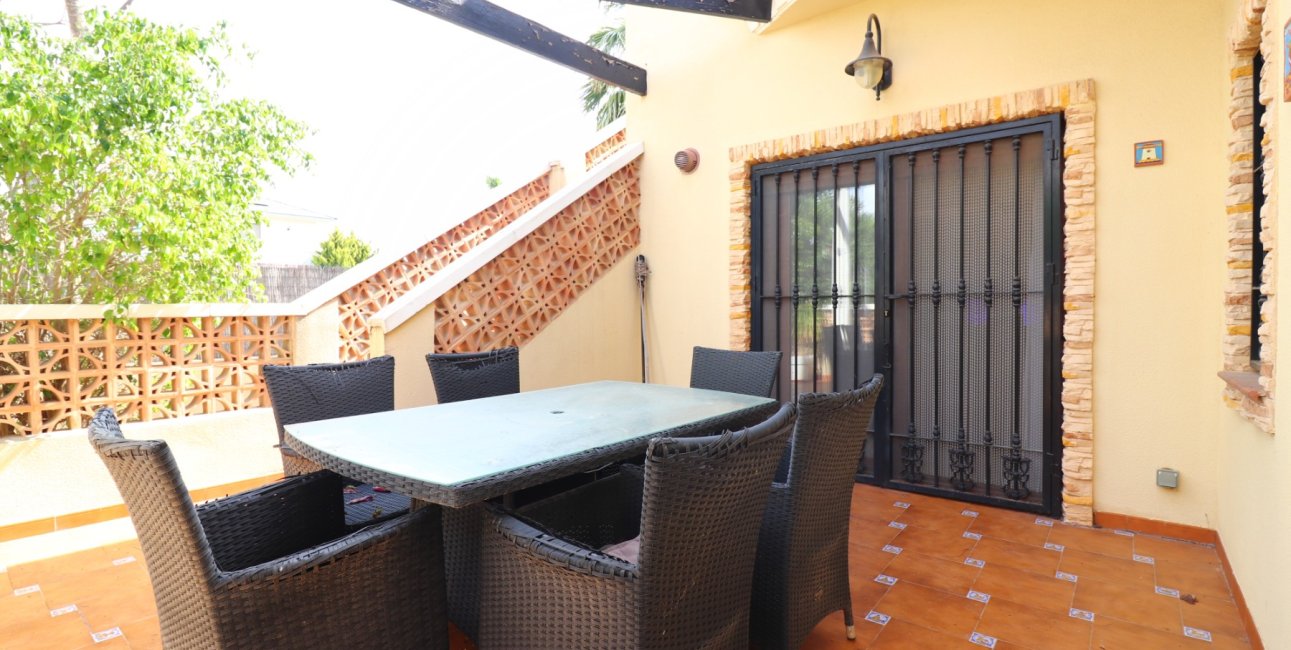 Resale - Villa -
Formentera del Segura - Fincas de La Vega