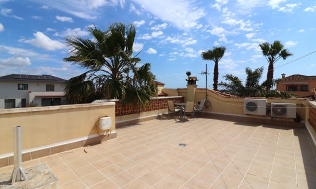 Resale - Villa -
Formentera del Segura - Fincas de La Vega