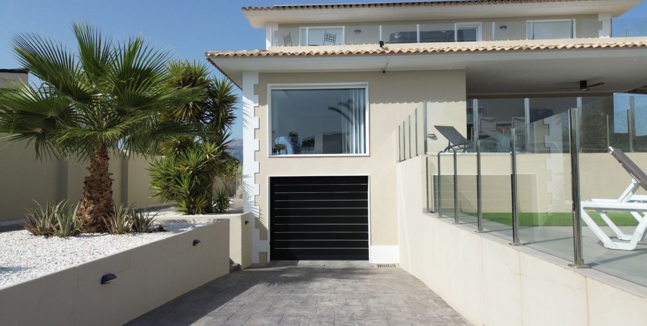 Resale - Villa -
Alfaz del Pi - Alfaz del Pi - Town