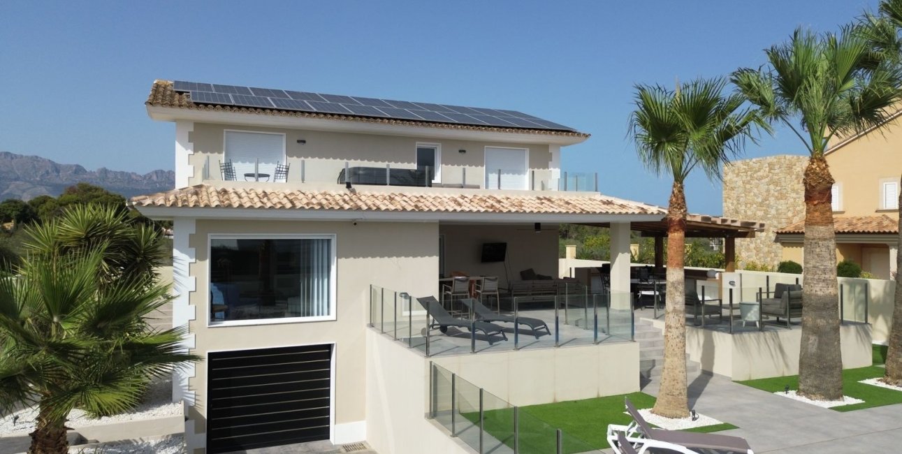 Resale - Villa -
Alfaz del Pi - Alfaz del Pi - Town