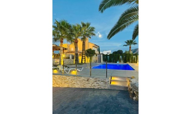 Resale - Villa -
Alfaz del Pi - Alfaz del Pi - Town