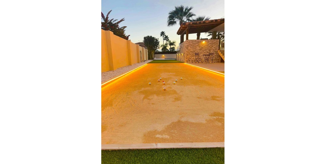 Resale - Villa -
Alfaz del Pi - Alfaz del Pi - Town