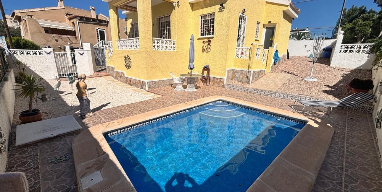 Resale - Villa -
Ciudad Quesada - La Fiesta