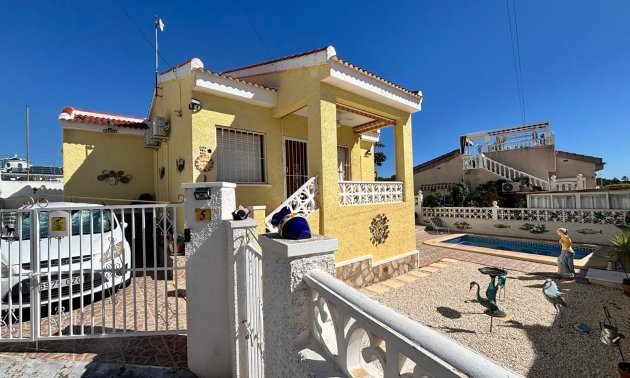 Resale - Villa -
Ciudad Quesada - La Fiesta