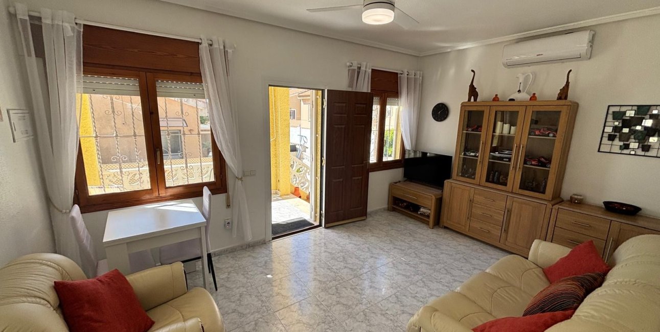Resale - Villa -
Ciudad Quesada - La Fiesta