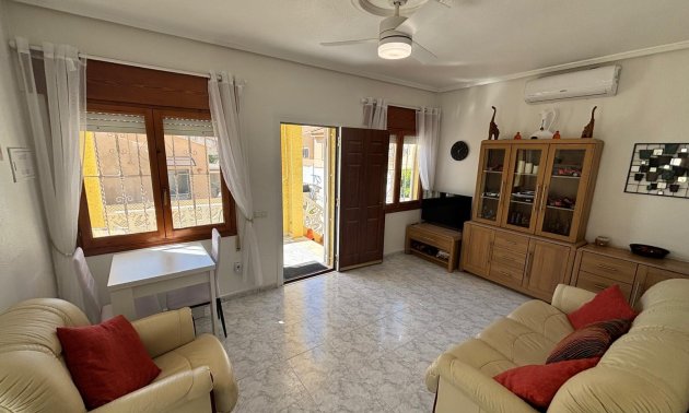 Resale - Villa -
Ciudad Quesada - La Fiesta