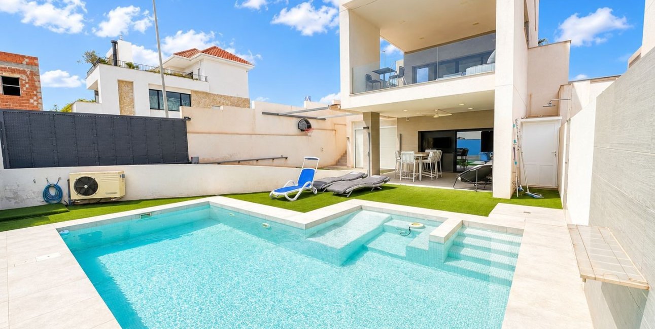 Resale - Villa -
Benijofar - Benijofar - Village