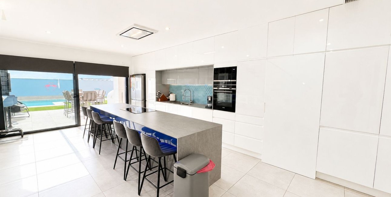 Resale - Villa -
Benijofar - Benijofar - Village