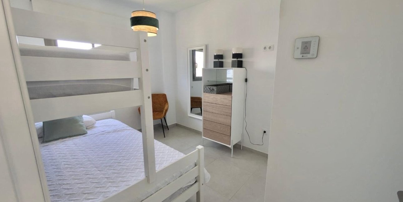 Resale - Apartment / flat -
Orihuela Costa - Villamartin