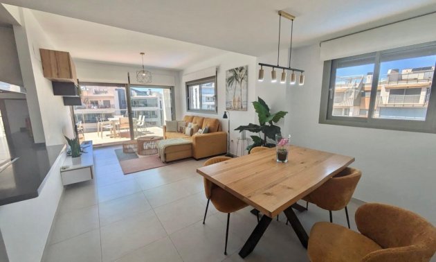 Resale - Apartment / flat -
Orihuela Costa - Villamartin
